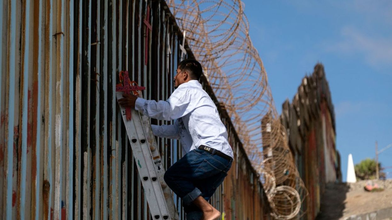 Smugglers put migrants in suitcases, empty water tanks, U.S. prosecutors allege