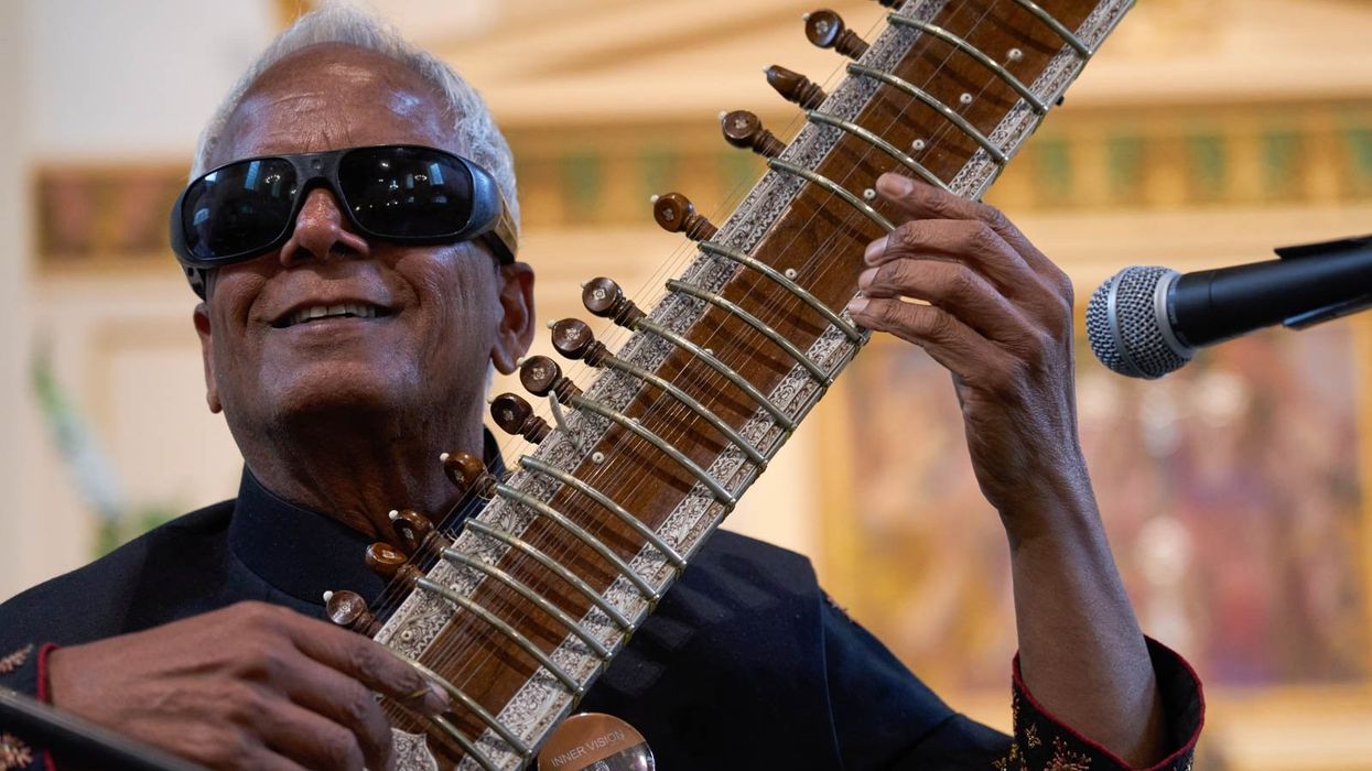 Baluji Shrivastav plays ancient and majestic melodies