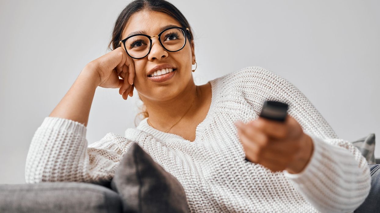 Do blue light-blocking glasses prevent digital eye strain?