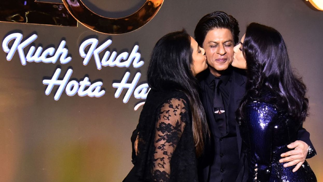 Shah Rukh Khan features on Burj Khalifa for the 4th time, fans elated