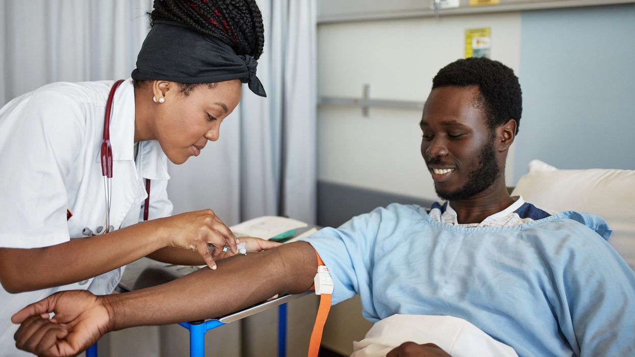What is sickle cell disease? What are its symptoms and treatment?