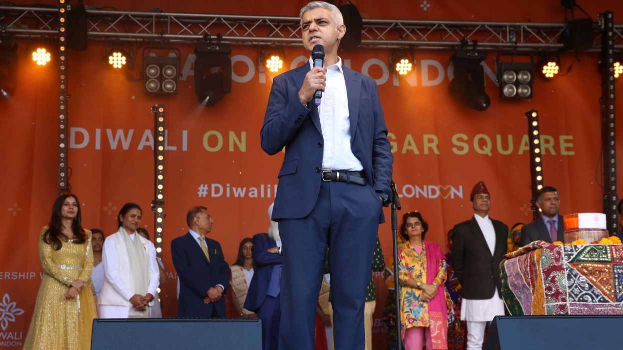Hundreds gather for Diwali celebrations at Trafalgar Square