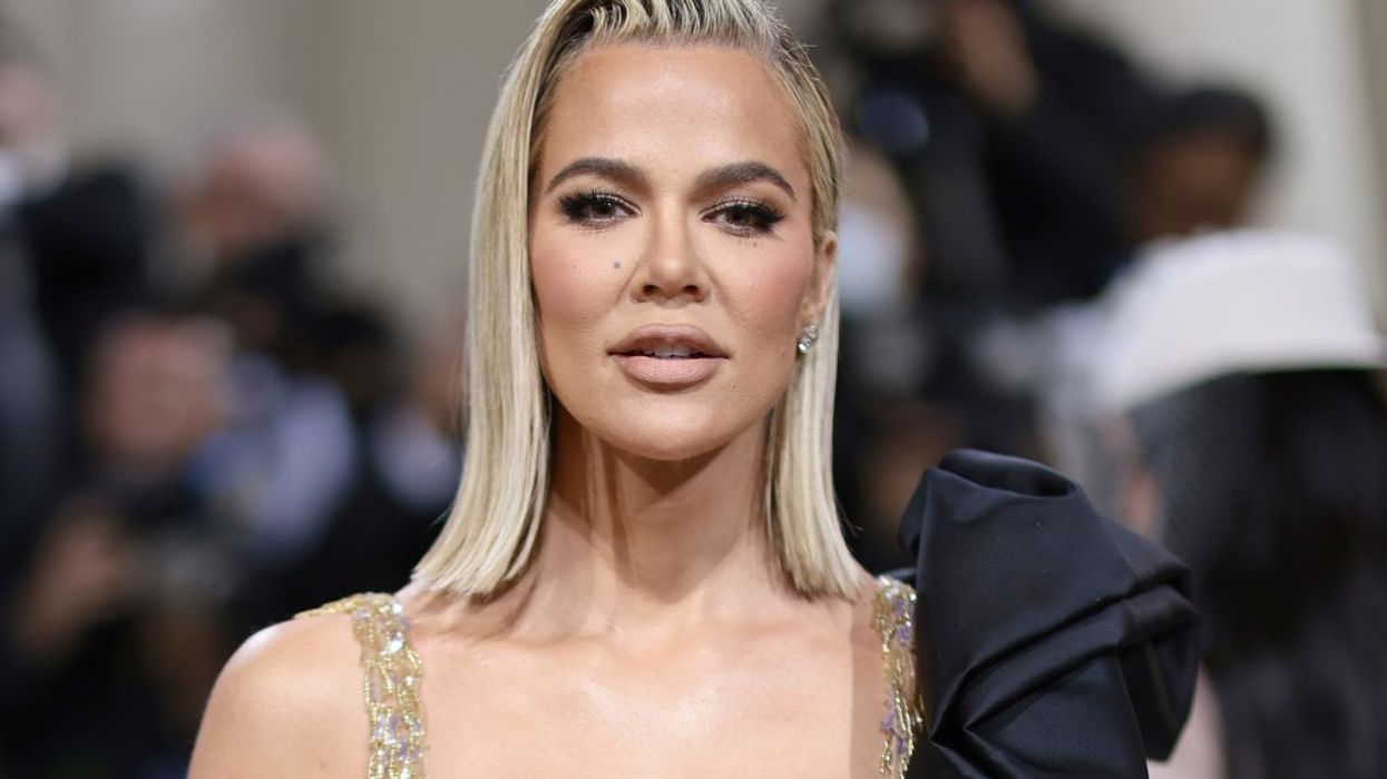 Khloe Kardashian considering breast implants for "ample cleavage" like her sisters