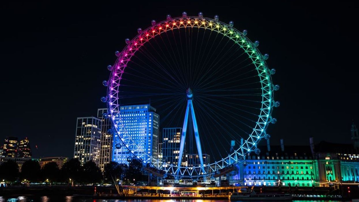 London Eye lights up to celebrate Diwali