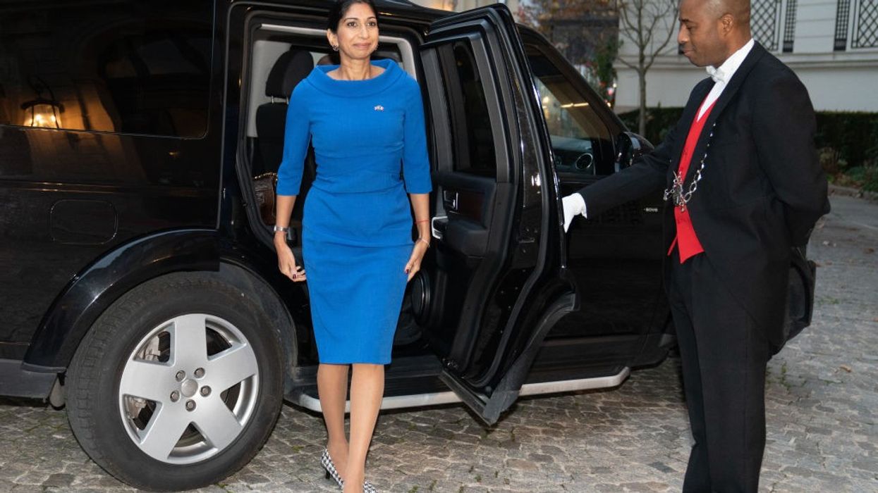 Suella Braverman signs pact with France to tackle illegal migration