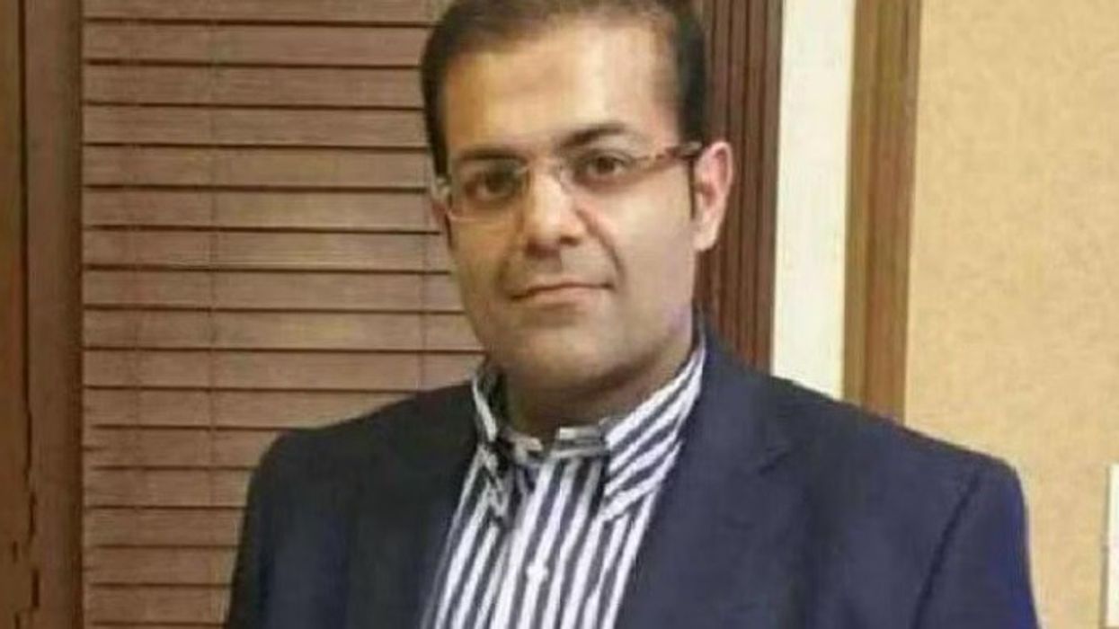 Pak PM's son returns home from self-exile to face graft charges