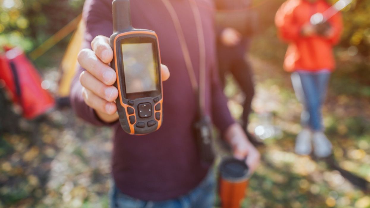 India: Bombay HC quashes FIR against UK national for carrying satellite phone