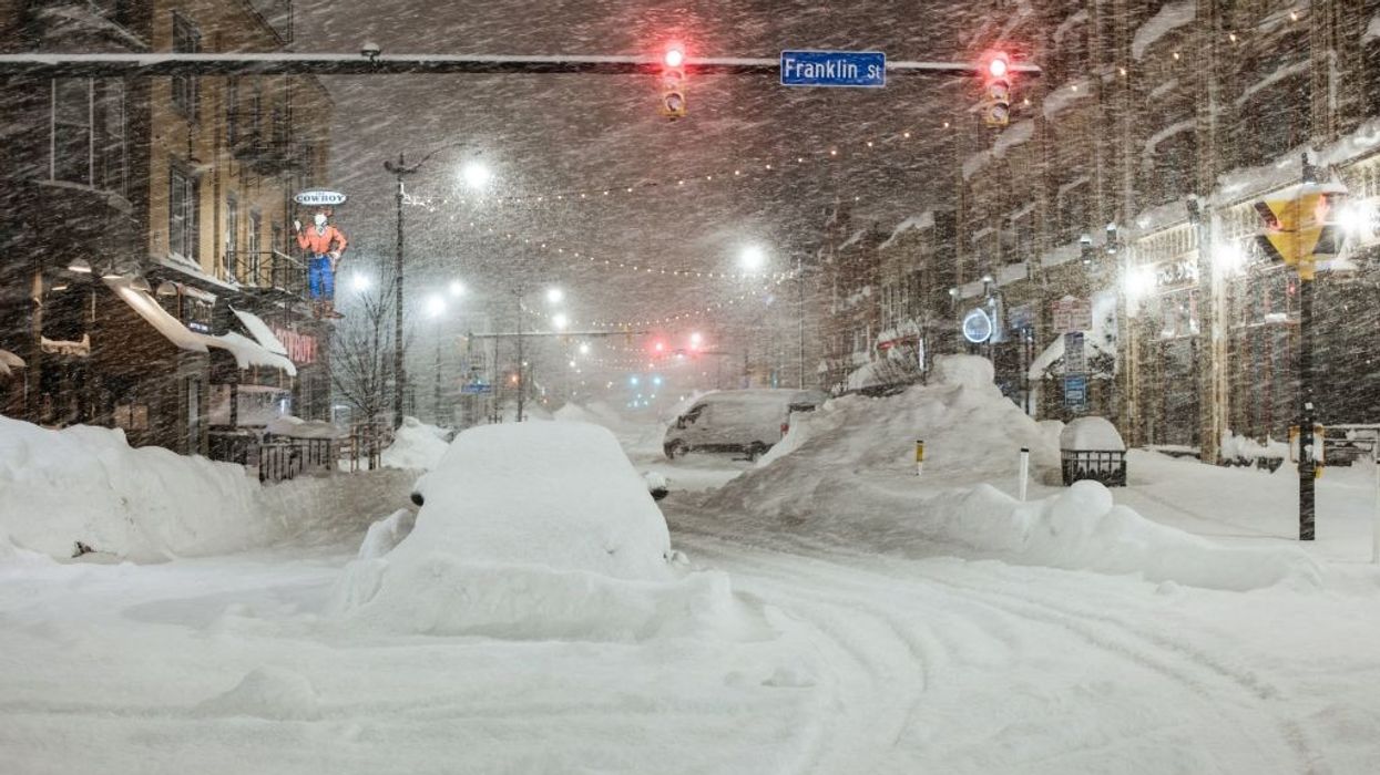 'Blizzard of the century' leaves nearly 50 dead across US; Bodies being discovered in vehicles