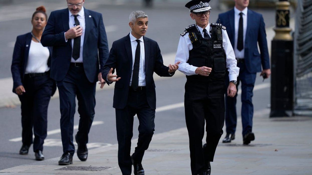 Hundreds of police face sack as part of clean-up - Met police chief Sir Mark Rowley