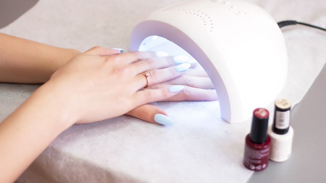 UV nail polish dryers at salons pose cancer risk: Study