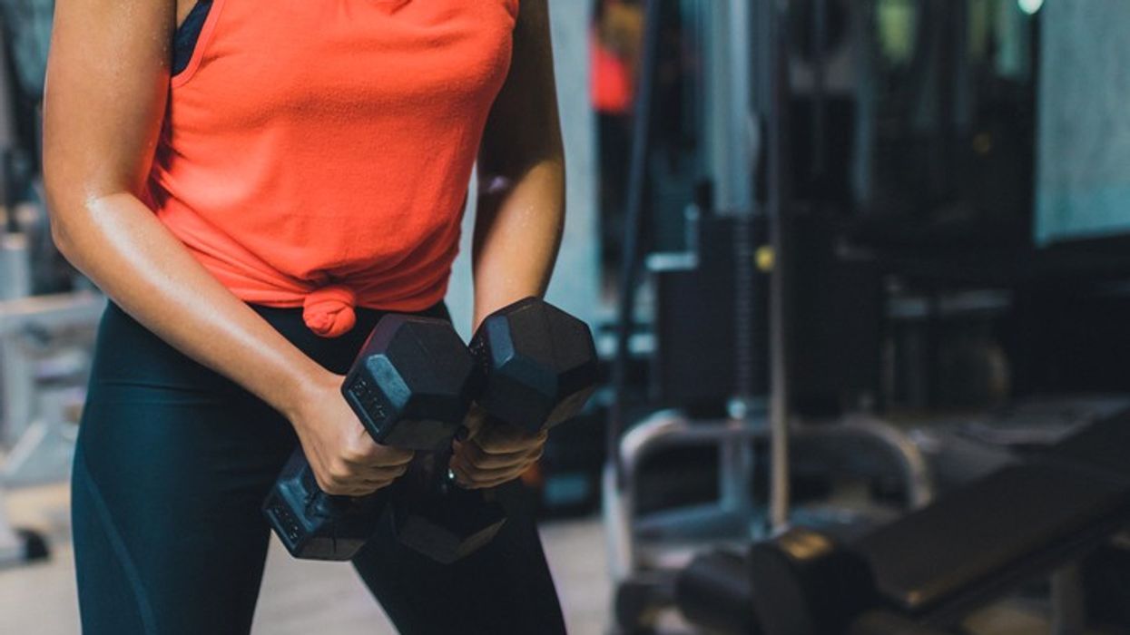 Planning to lift weights? Expert suggests effective tips for women