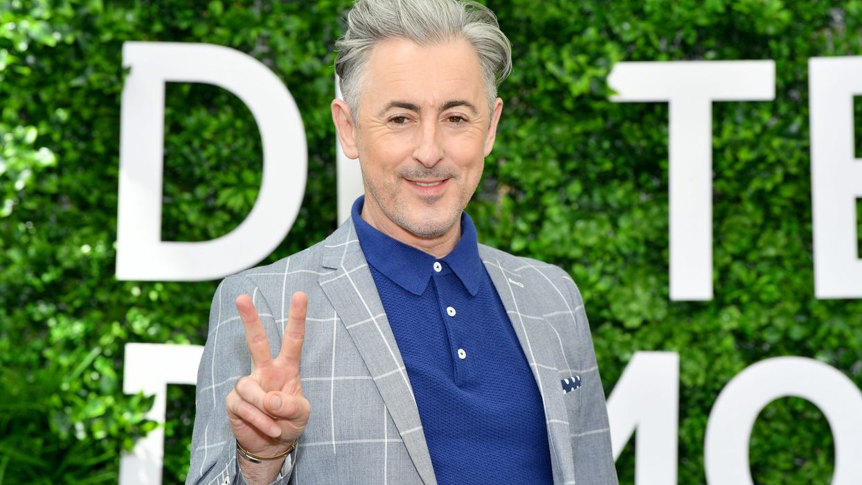 Actor Alan Cumming hands back UK medal in anti-empire protest