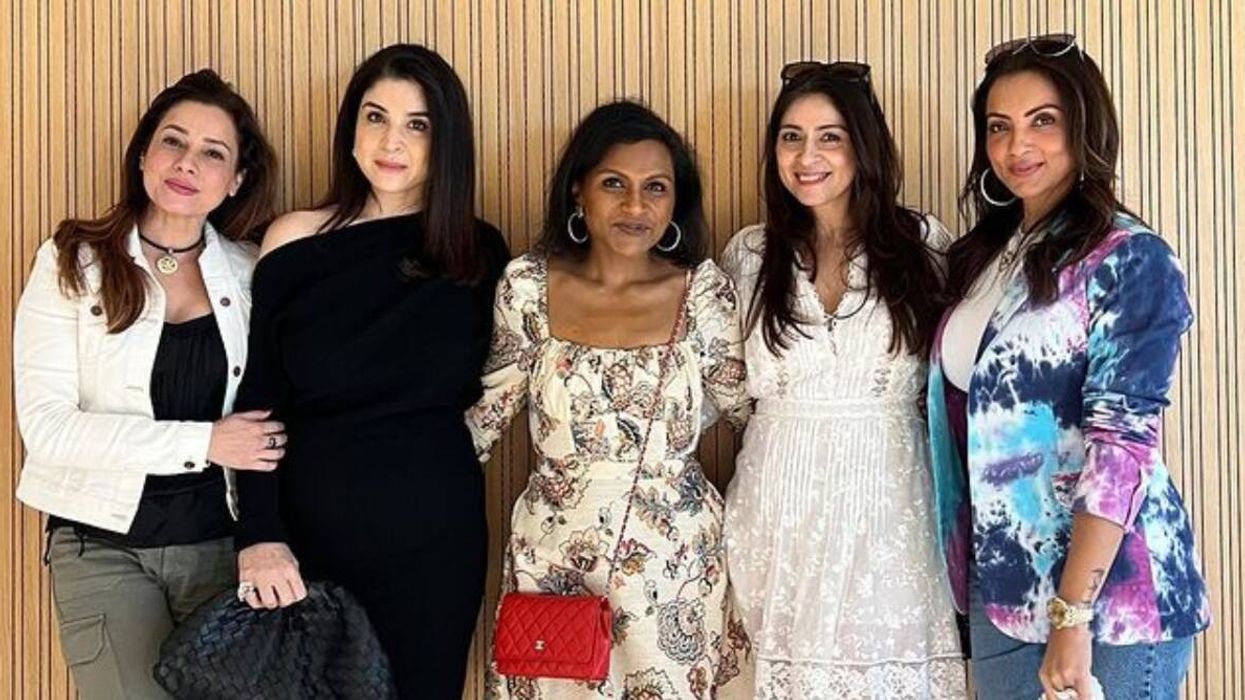 Bollywood wives' date with Mindy Kaling, see pics