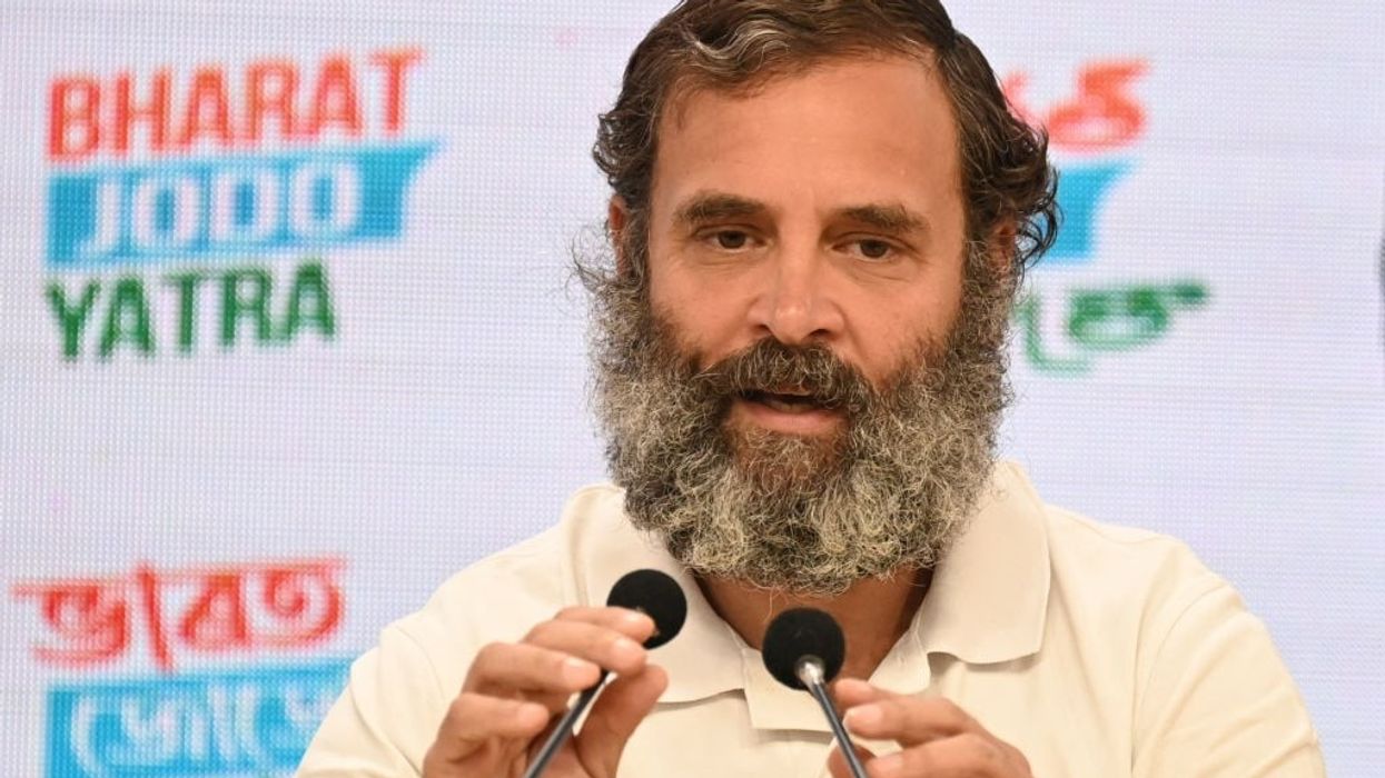 Rahul Gandhi begins UK tour, to interact with Indian groups