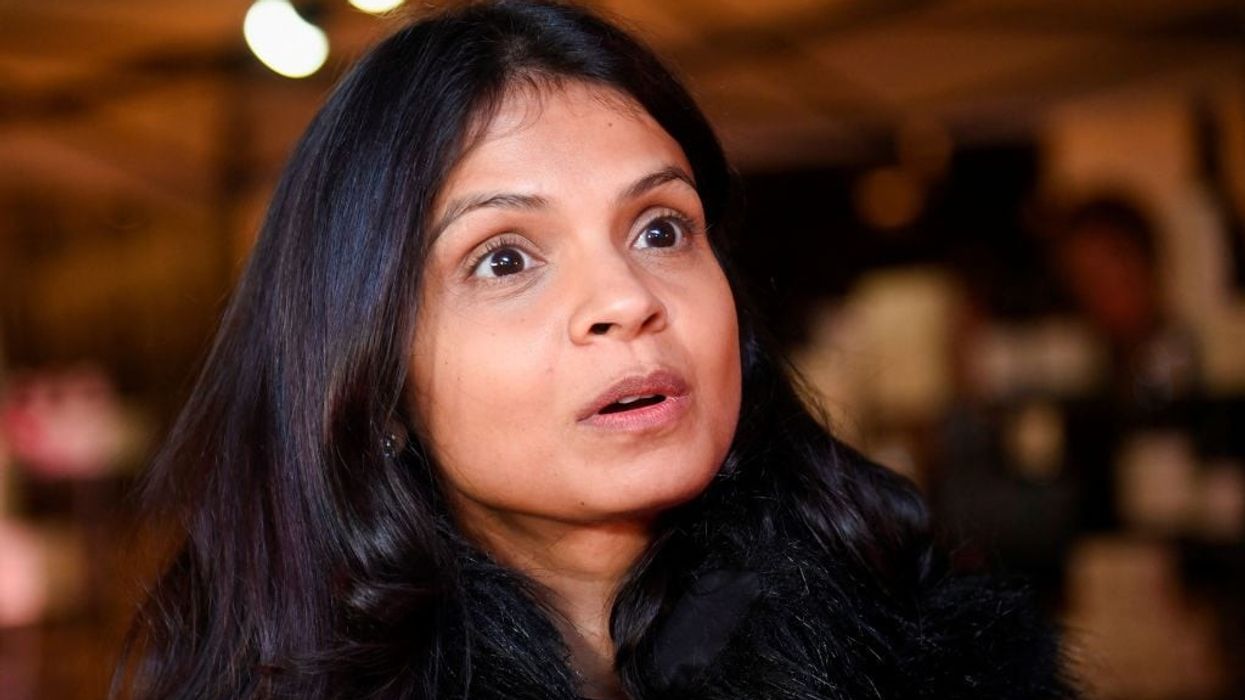 Sunaks’ Labrador roams free in Hyde Park, Akshata reminded of rules