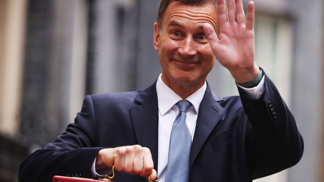 UK economy ‘set to avoid recession this year’