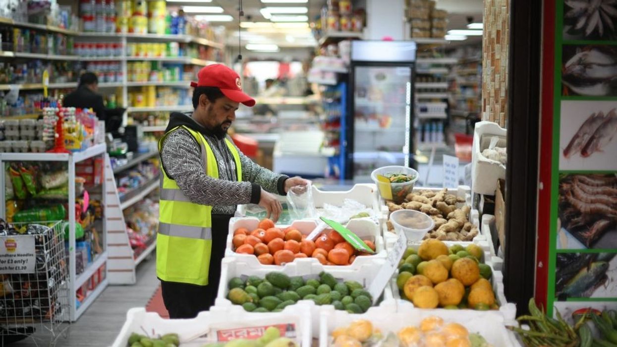 UK economy avoids recession, grew 0.1 per cent in Q4