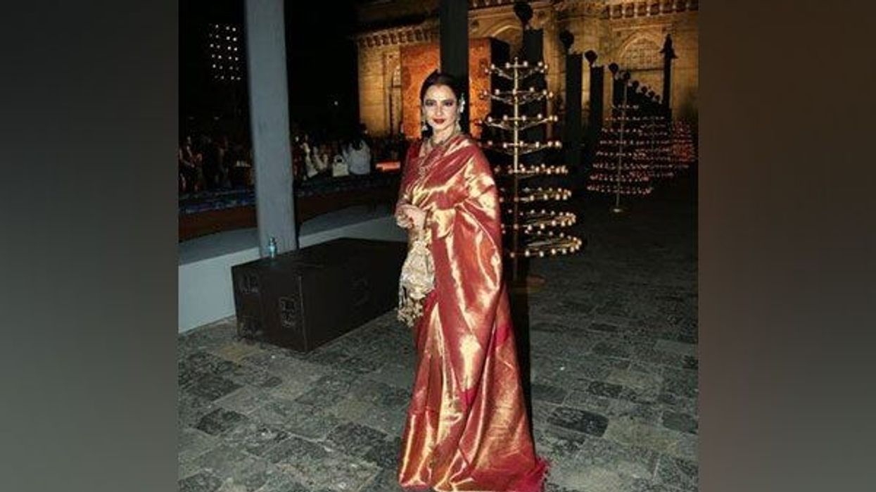 Rekha oozes elegance in her traditional look at Dior's fashion show in Mumbai