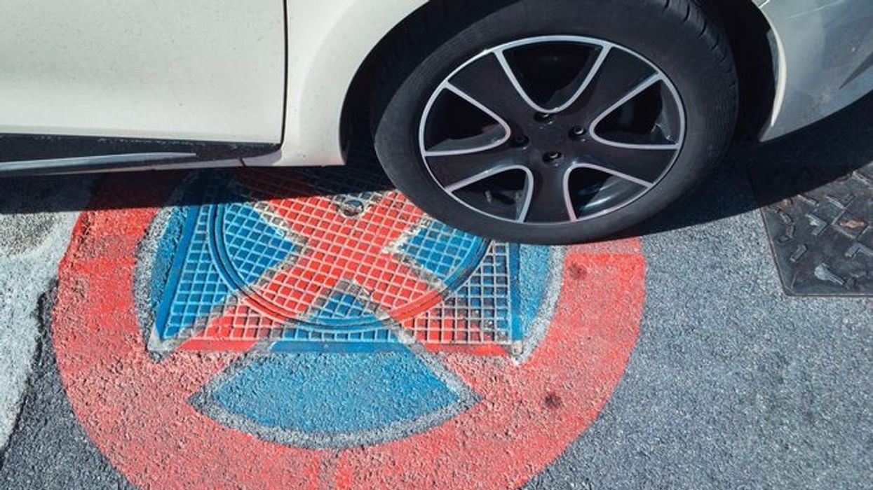 Accountant ordered to pay £60k to neighbours for 'toxic' 7-year parking dispute