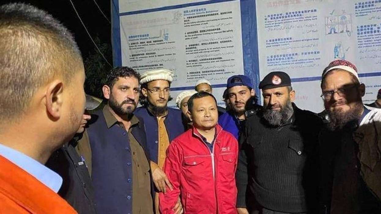 Pakistani police detain Chinese man over alleged blasphemy