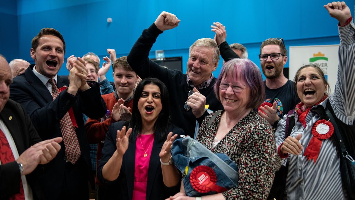 Local elections 2023: Sunak 'disappointed' as Starmer eyes victory