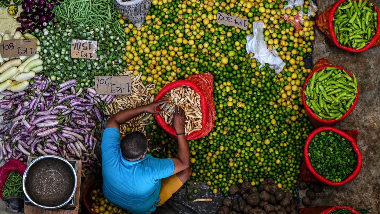 IMF asks Sri Lanka to speed up debt restructuring