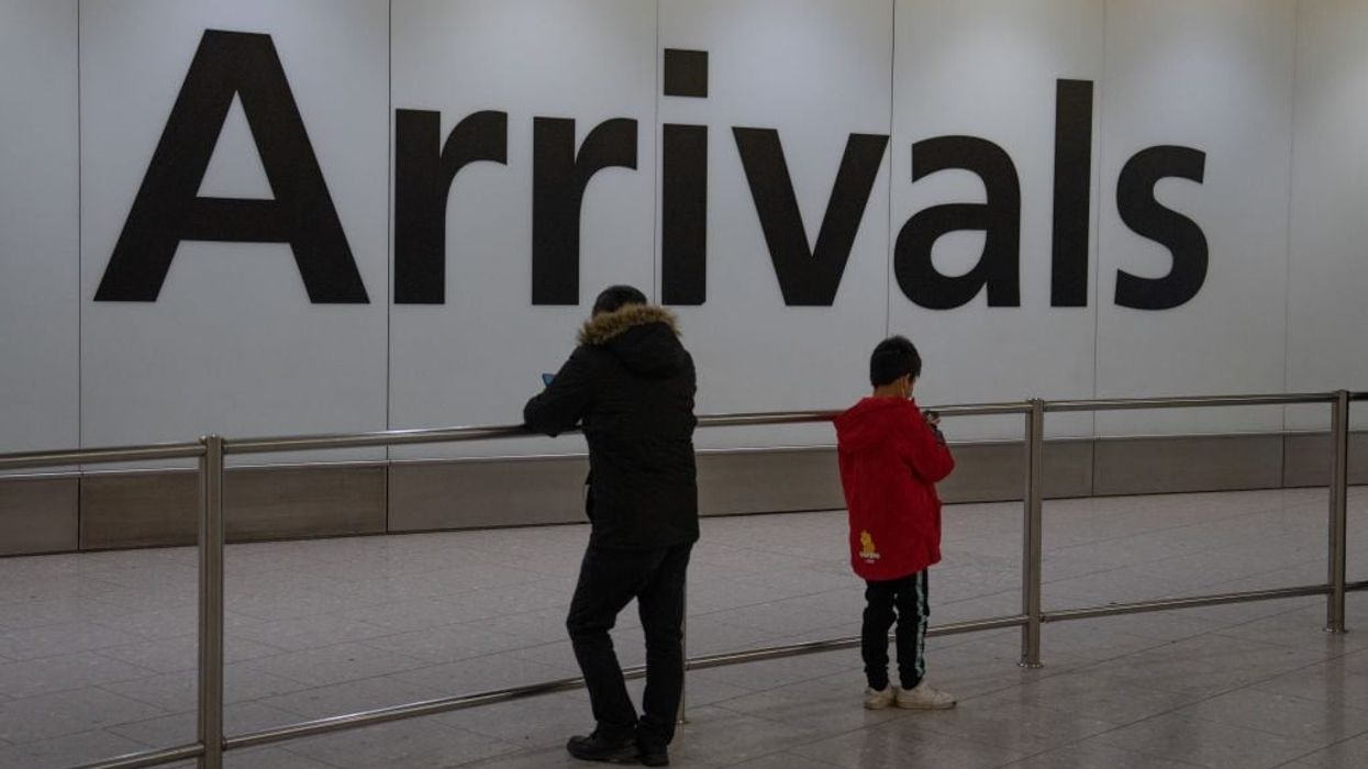 Net migration to UK hits record 606,000 in 2022