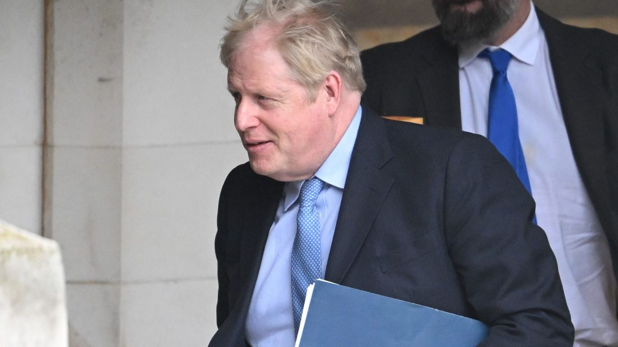 Government gets more time to deliver Johnson's messages to Covid inquiry