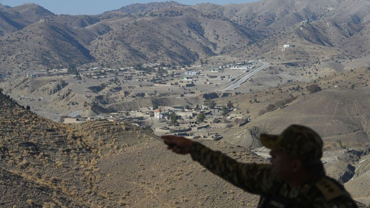 Militants kill Pakistan soldier guarding polio team