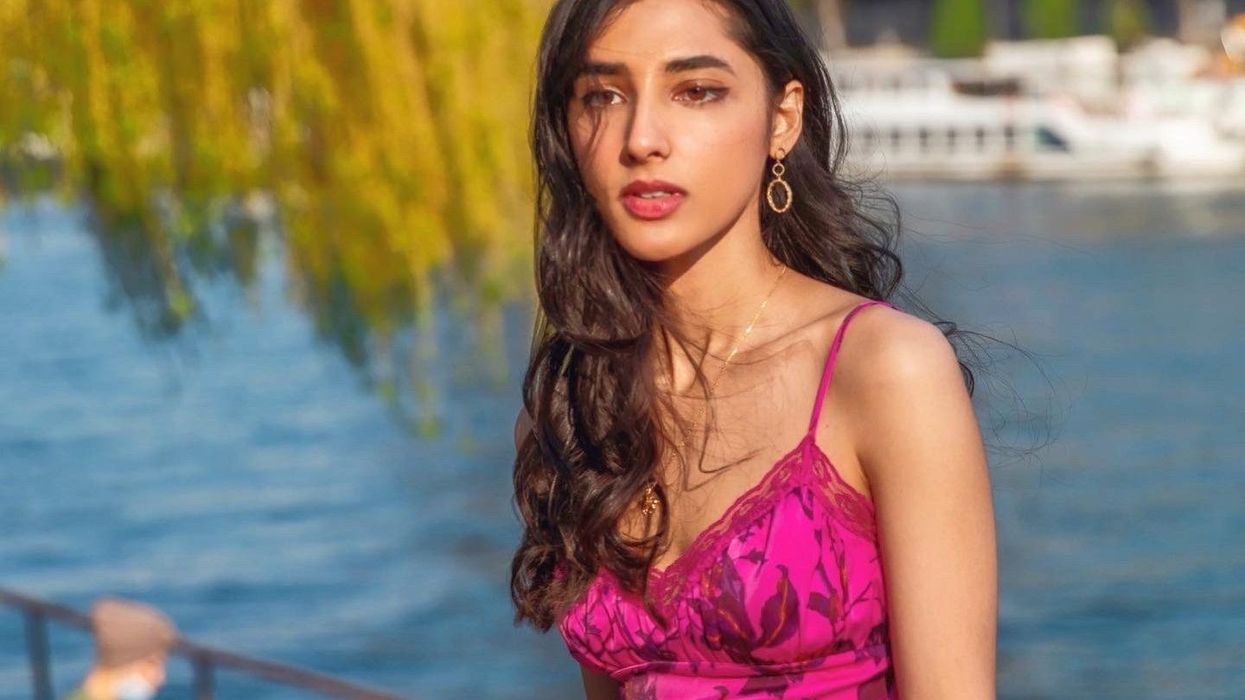 Singer, songwriter and musical SeineSation