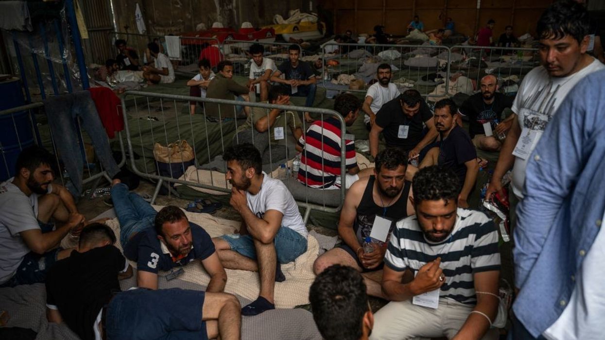 Greece pursues search after migrant boat sinking