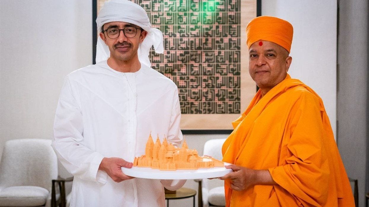 Sheikh Abdullah bin Zayed Al Nahyan calls on Swami Brahmaviharidas in Abu Dhabi