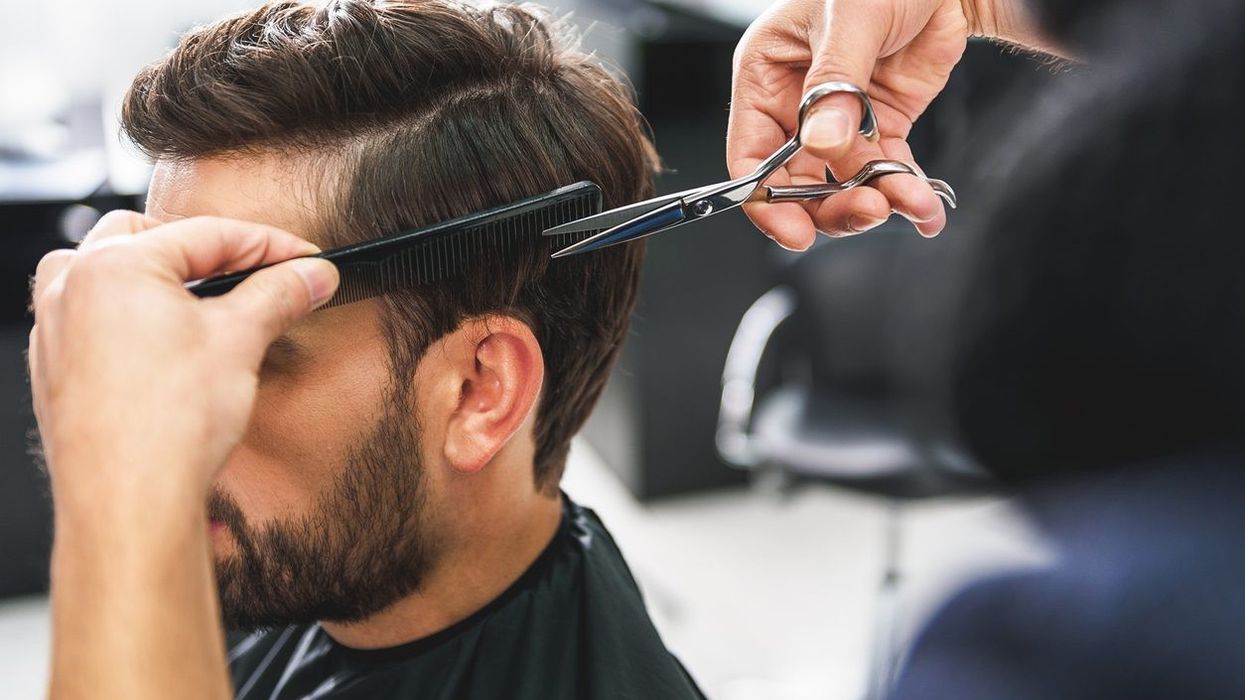Eid rush: UK barbers charge £100 to beat the queue
