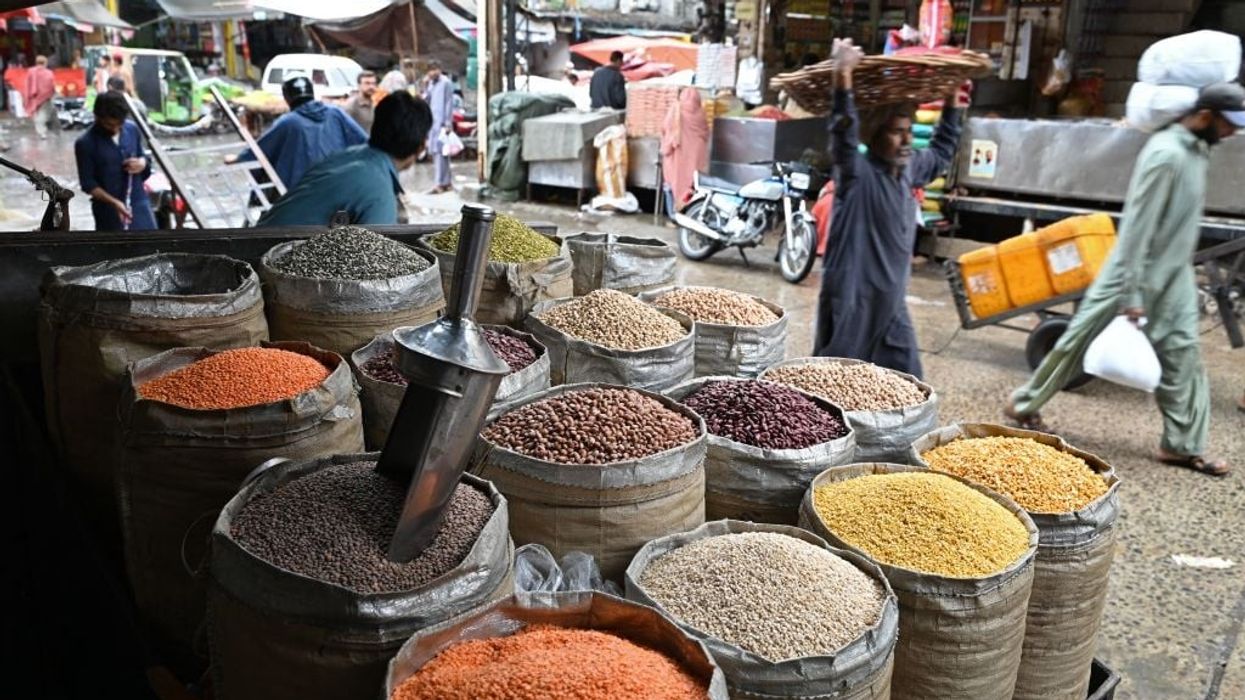 Pakistan inflation eases for first time in seven months