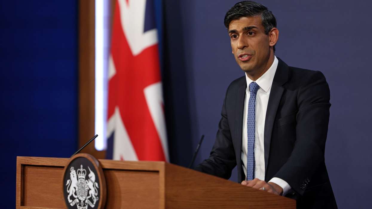 Sunak's migrant fee hike for public sector pay rise receives criticism