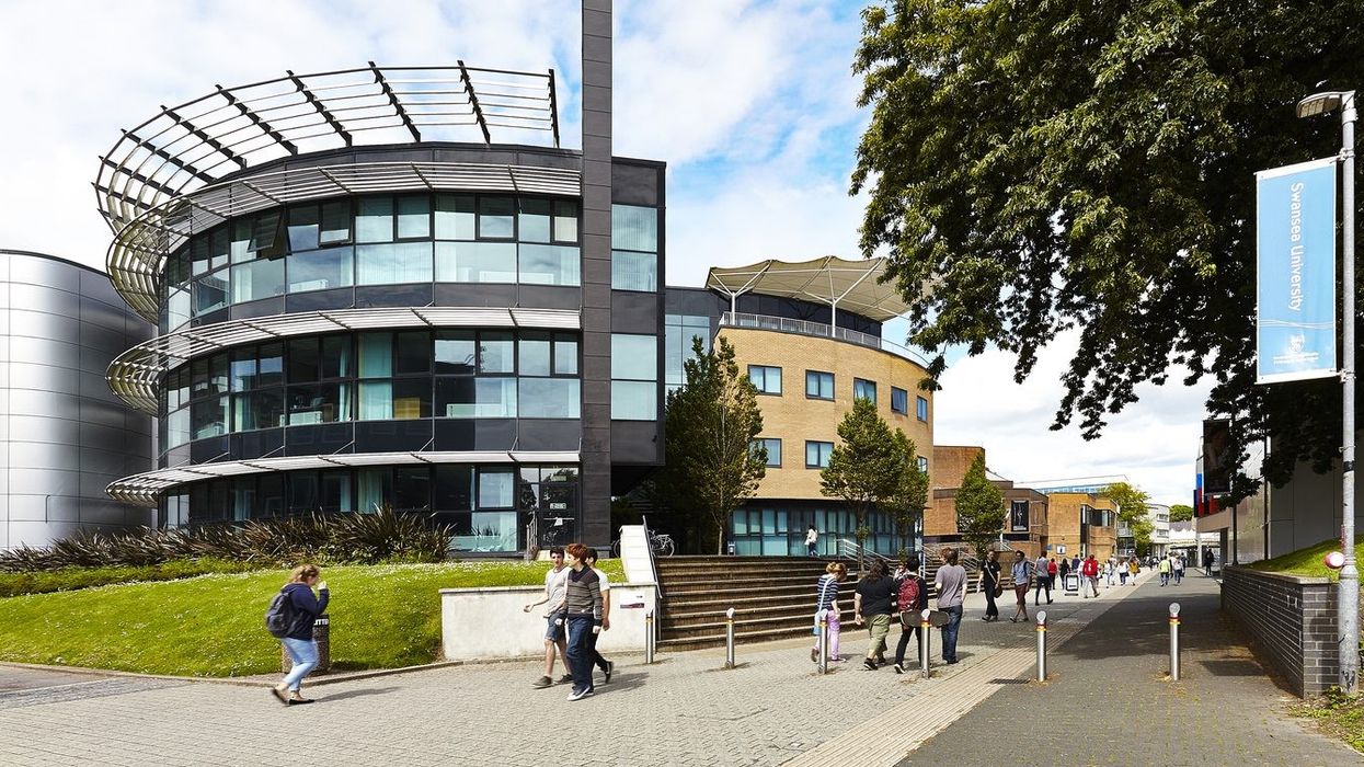 More British Asians seek university education, white Britons less inclined