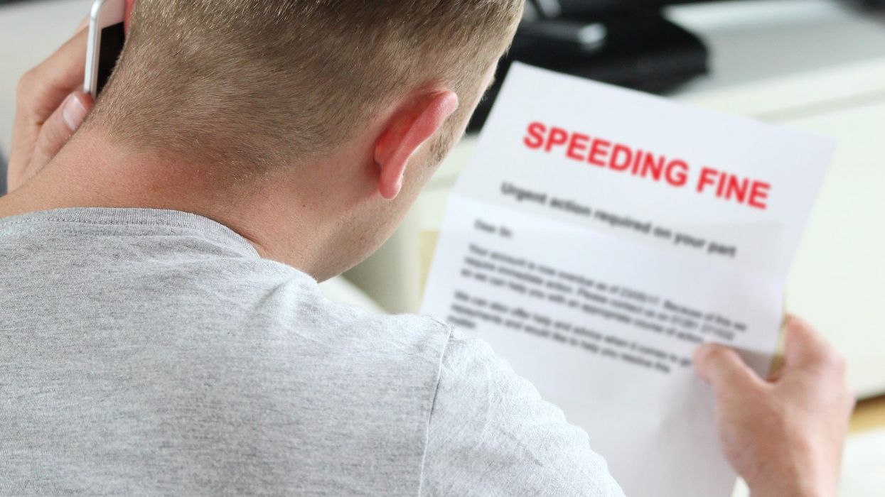 Criminal gangs on social media helping drivers to avoid speeding fines