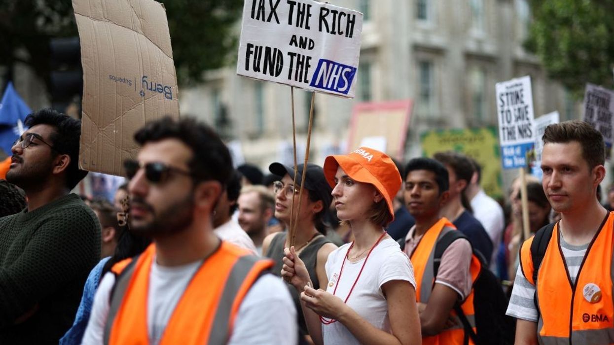 Steve Barclay accuses striking doctors of harming patients
