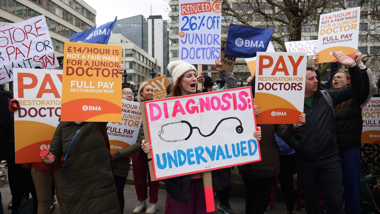 Top doctor warns more NHS strikes likely due to Sunak's stance on pay