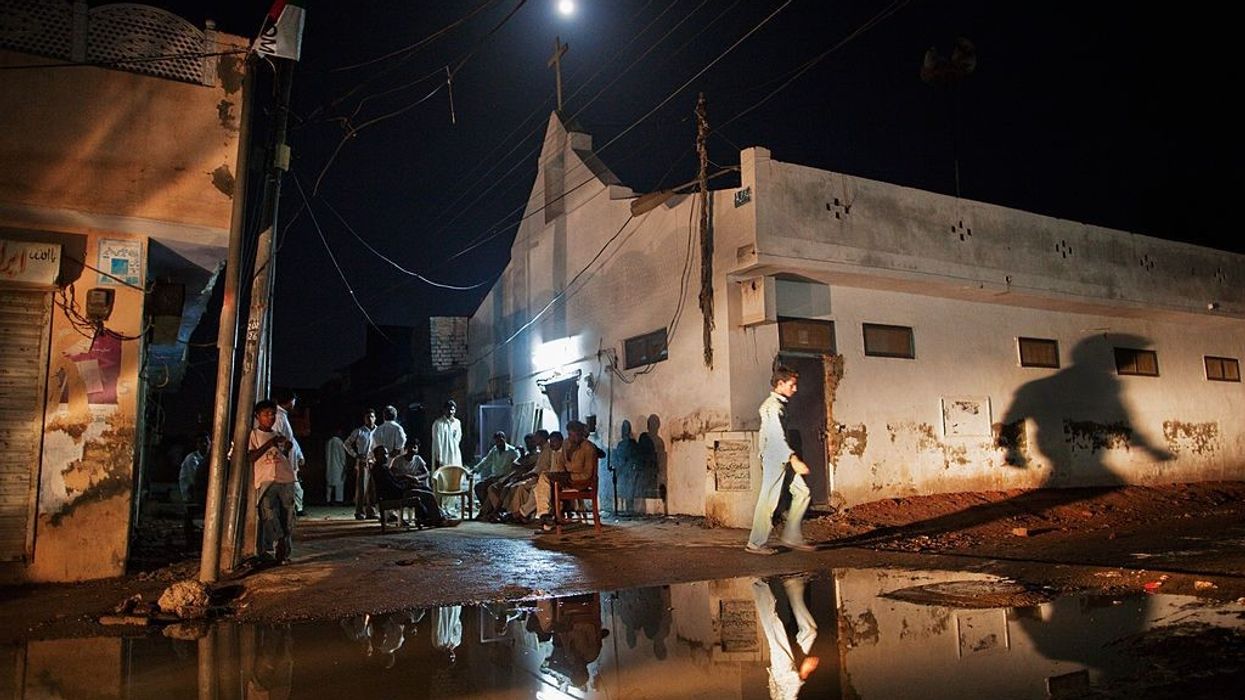 Mob attacks churches in Pakistan over blasphemy allegations