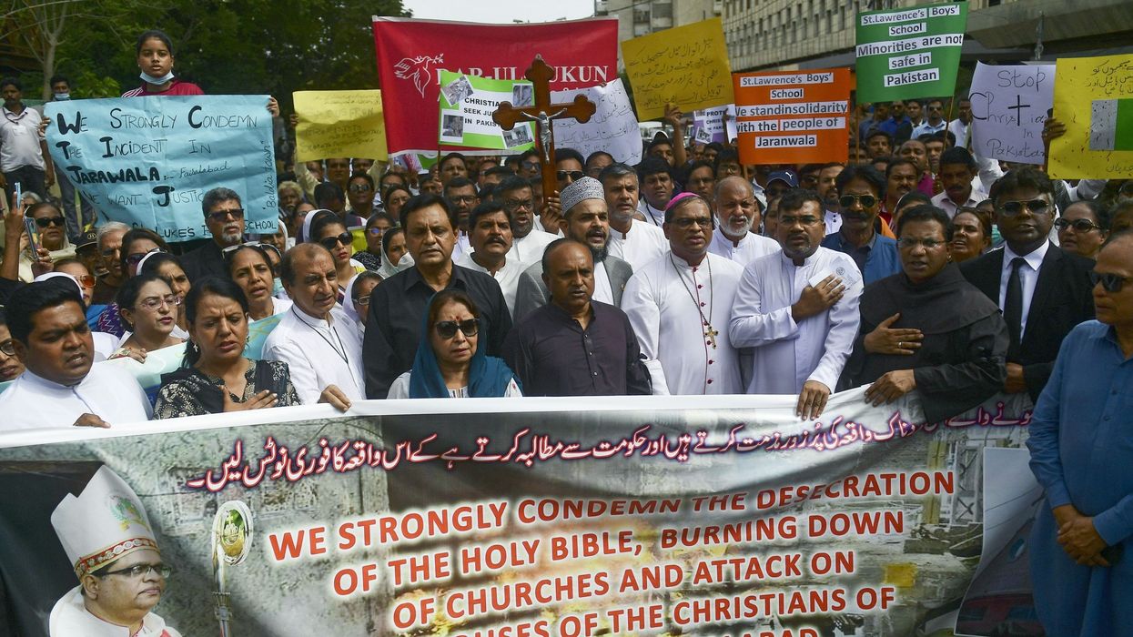 87 Christian homes, 19 churches damaged in Pakistan street violence