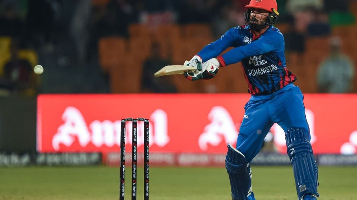 Sri Lanka survive Afghanistan scare to reach Super Four