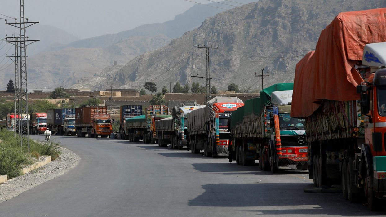 Pakistan-Afghanistan border closed for second day amid clashes