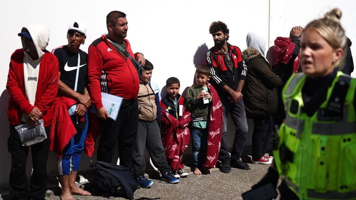 Government introduces X-rays for age verification of asylum seekers