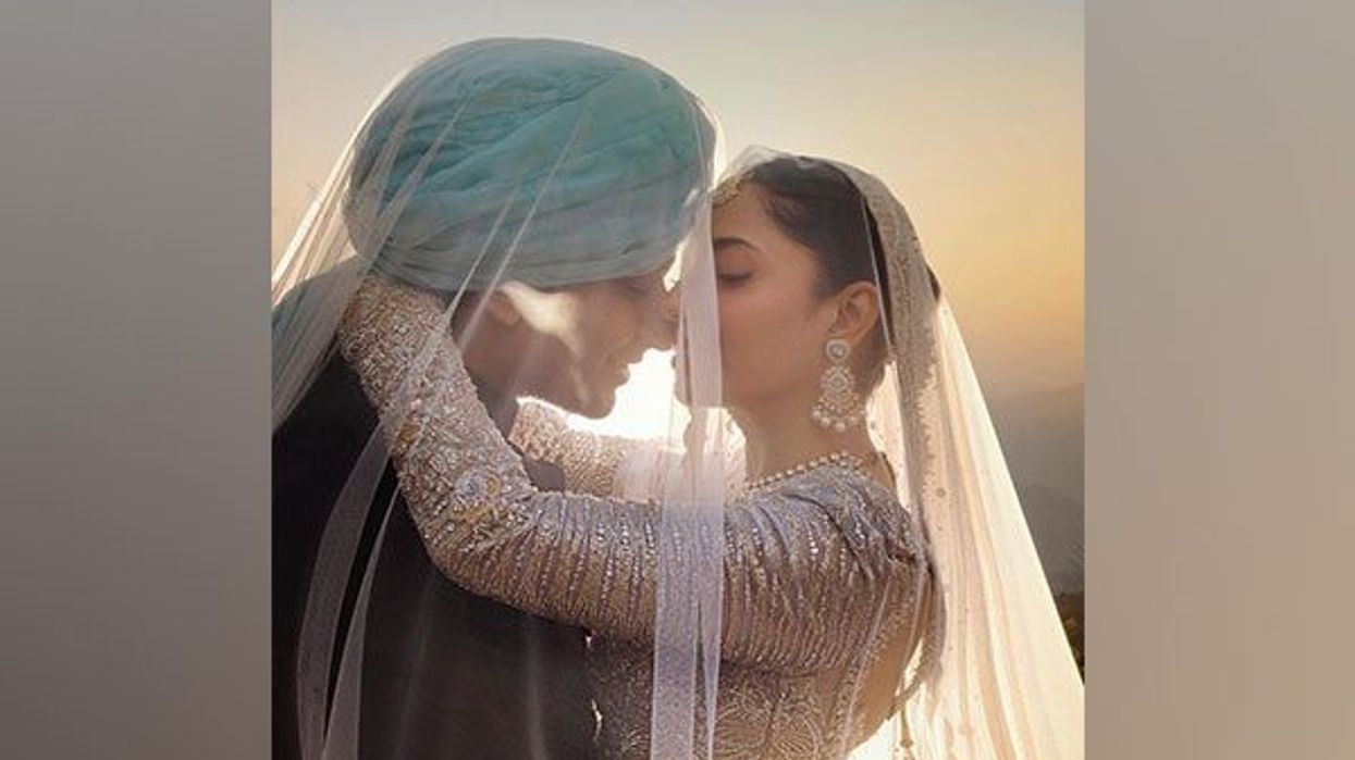 Mahira Khan shares first picture from her wedding