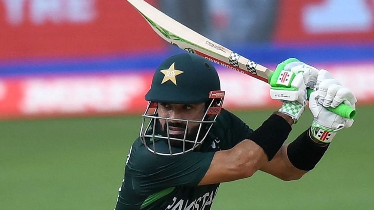 Pakistan see off Netherlands to make winning start