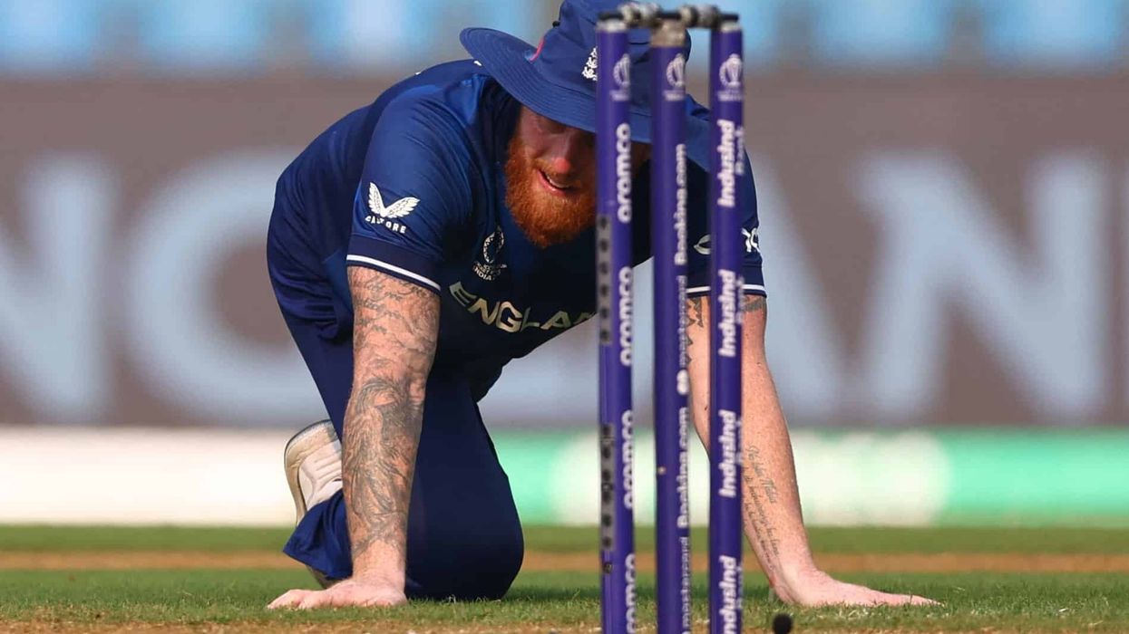 England bowl first on Stokes return