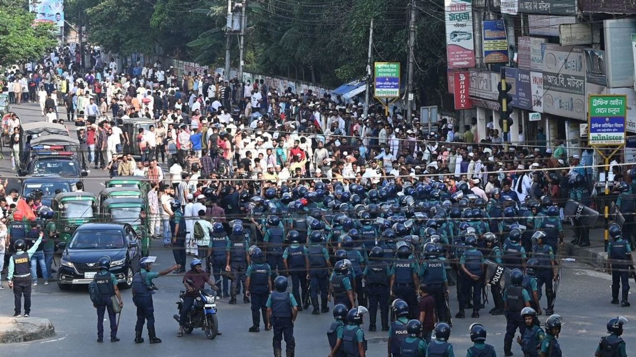 Bangladesh protesters urge prime minister Hasina to resign