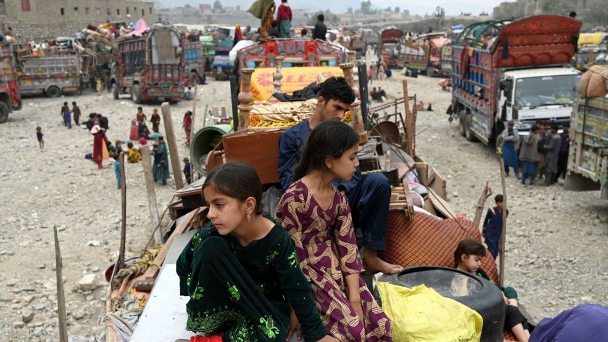 Pakistan to restart drive to repatriate Afghan refugees