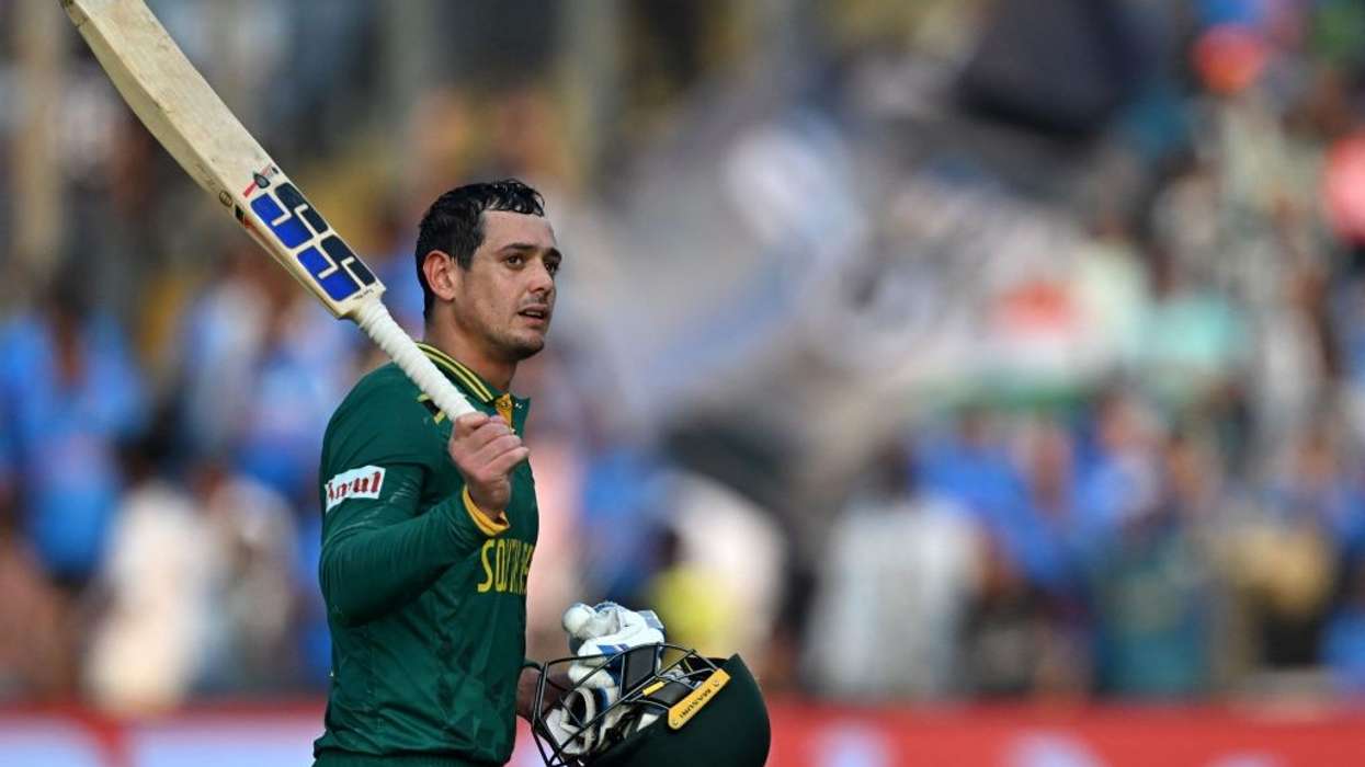 De Kock, Van der Dussen centuries help South Africa thrash New Zealand